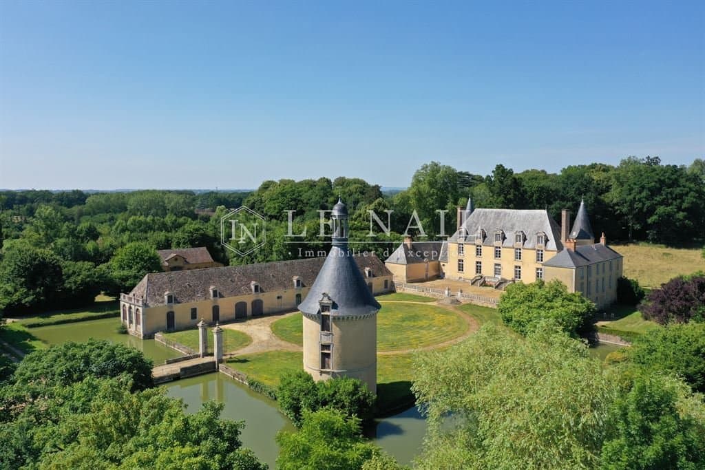 Château With 600 Sqm And 266 Acres Of Beautiful Parkland 5