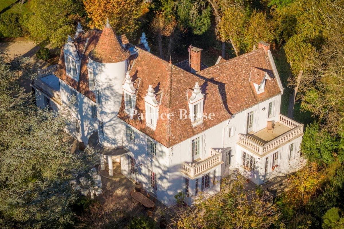 Elegant 1930 Château With Swimming Pool And Outhouse In Cahors 2