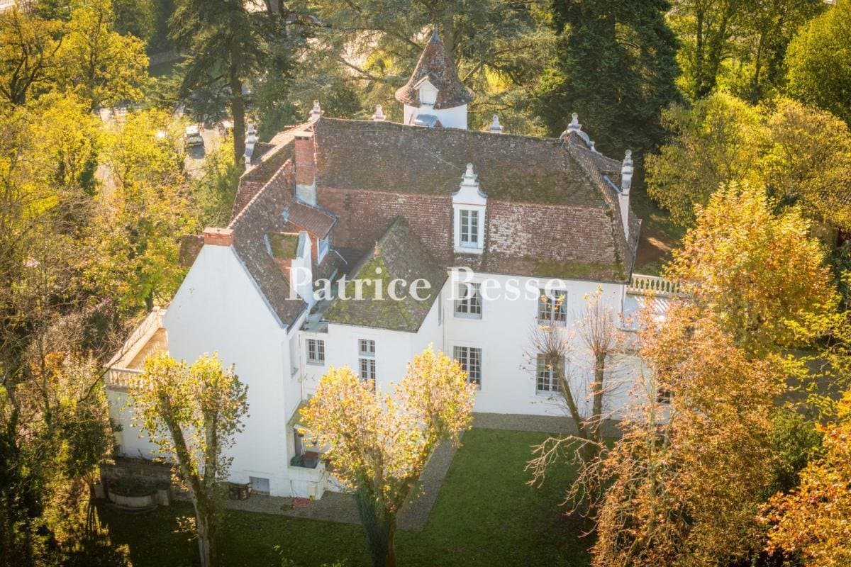 Elegant 1930 Château With Swimming Pool And Outhouse In Cahors 3