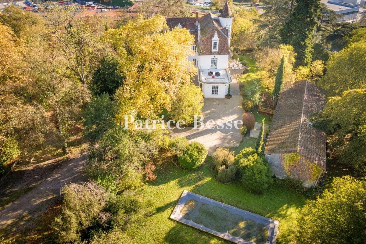 Elegant 1930 Château With Swimming Pool And Outhouse In Cahors 5