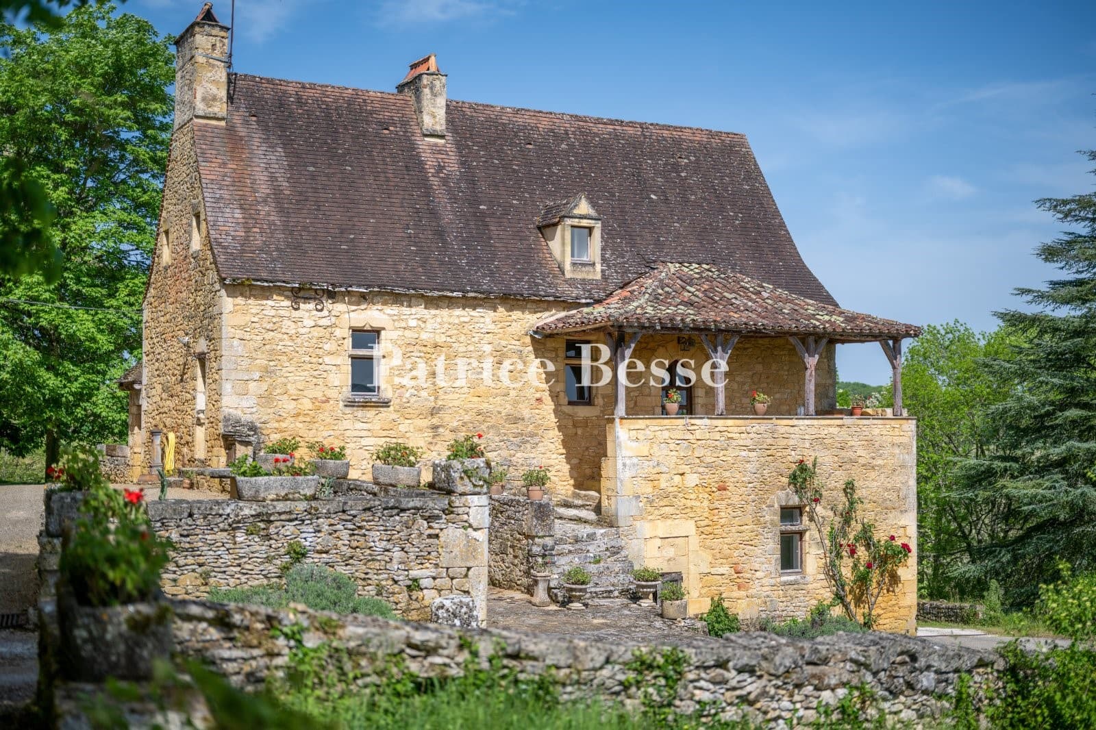 Stunning 17th Century Château With Infinity Pool And Breathtaking Views
