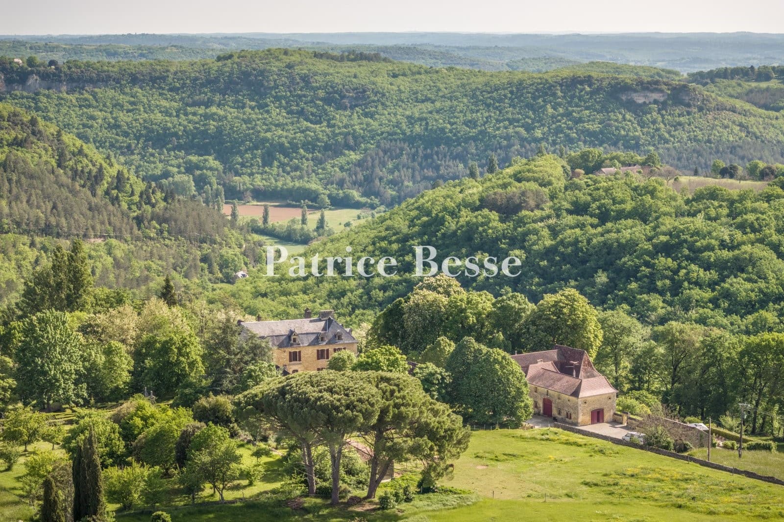 Stunning 17th Century Château With Infinity Pool And Breathtaking Views 2