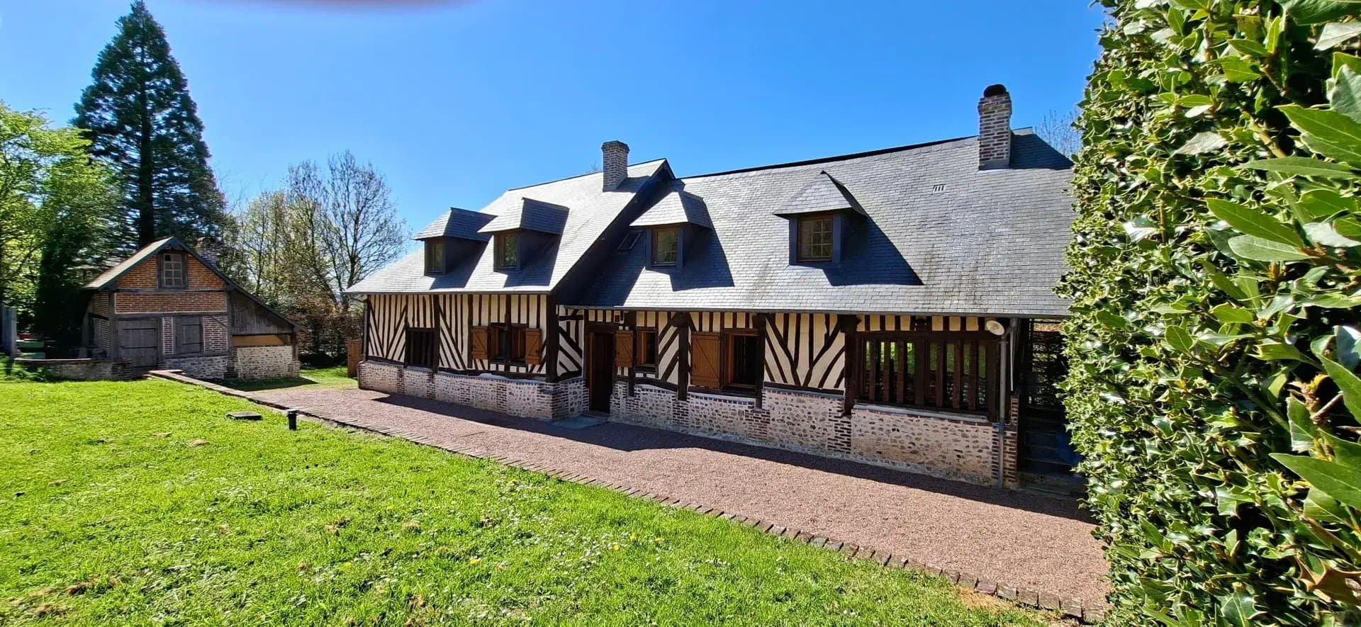 Charming Press House With Outbuildings On 1.85 Hectare Plot 3