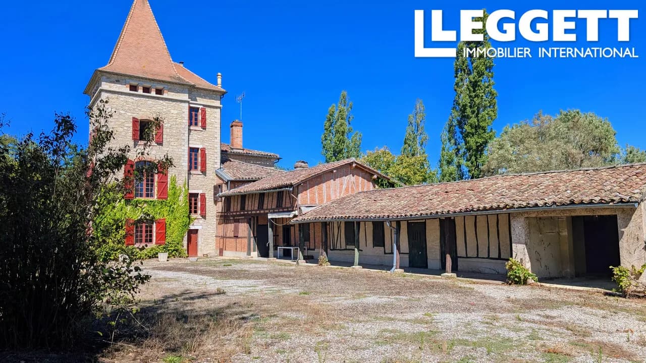 Exceptional Manor House With Dovecote And Swimming Pool In St Paul-Cap-de-Joux 3
