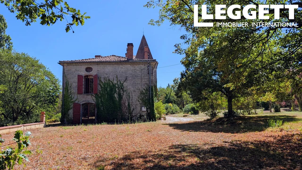 Exceptional Manor House With Dovecote And Swimming Pool In St Paul-Cap-de-Joux 5