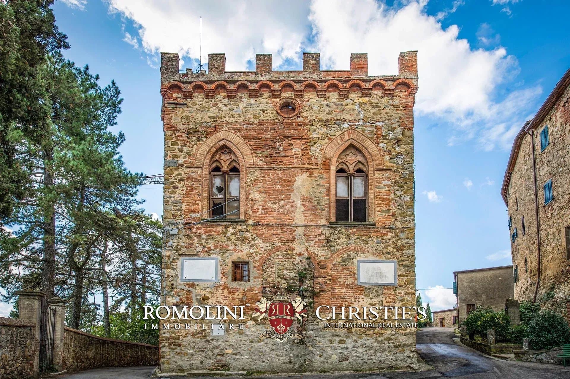 Restoration Opportunity for a 16th Century Castle in the Tuscan Countryside 2