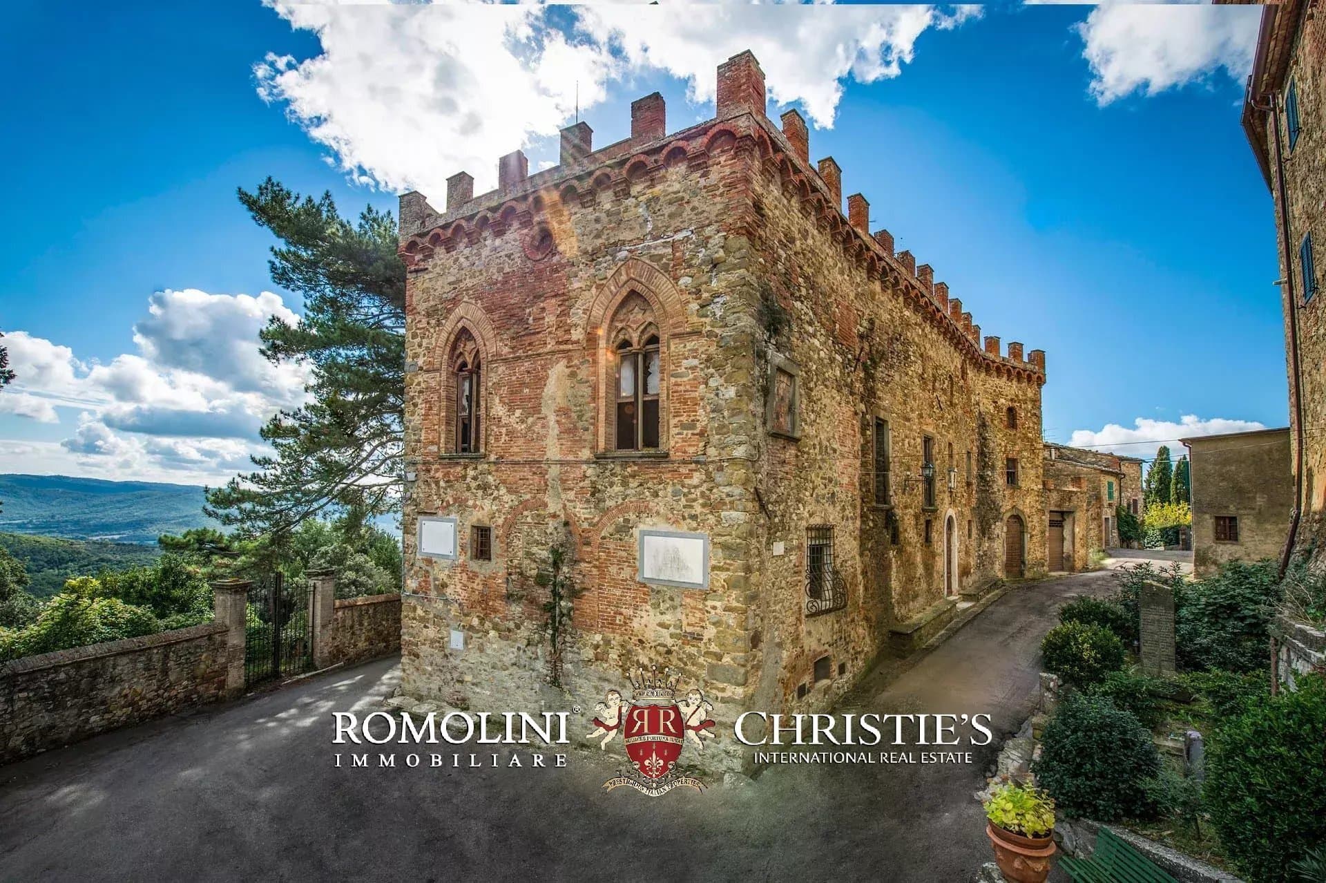 Restoration Opportunity for a 16th Century Castle in the Tuscan Countryside 4