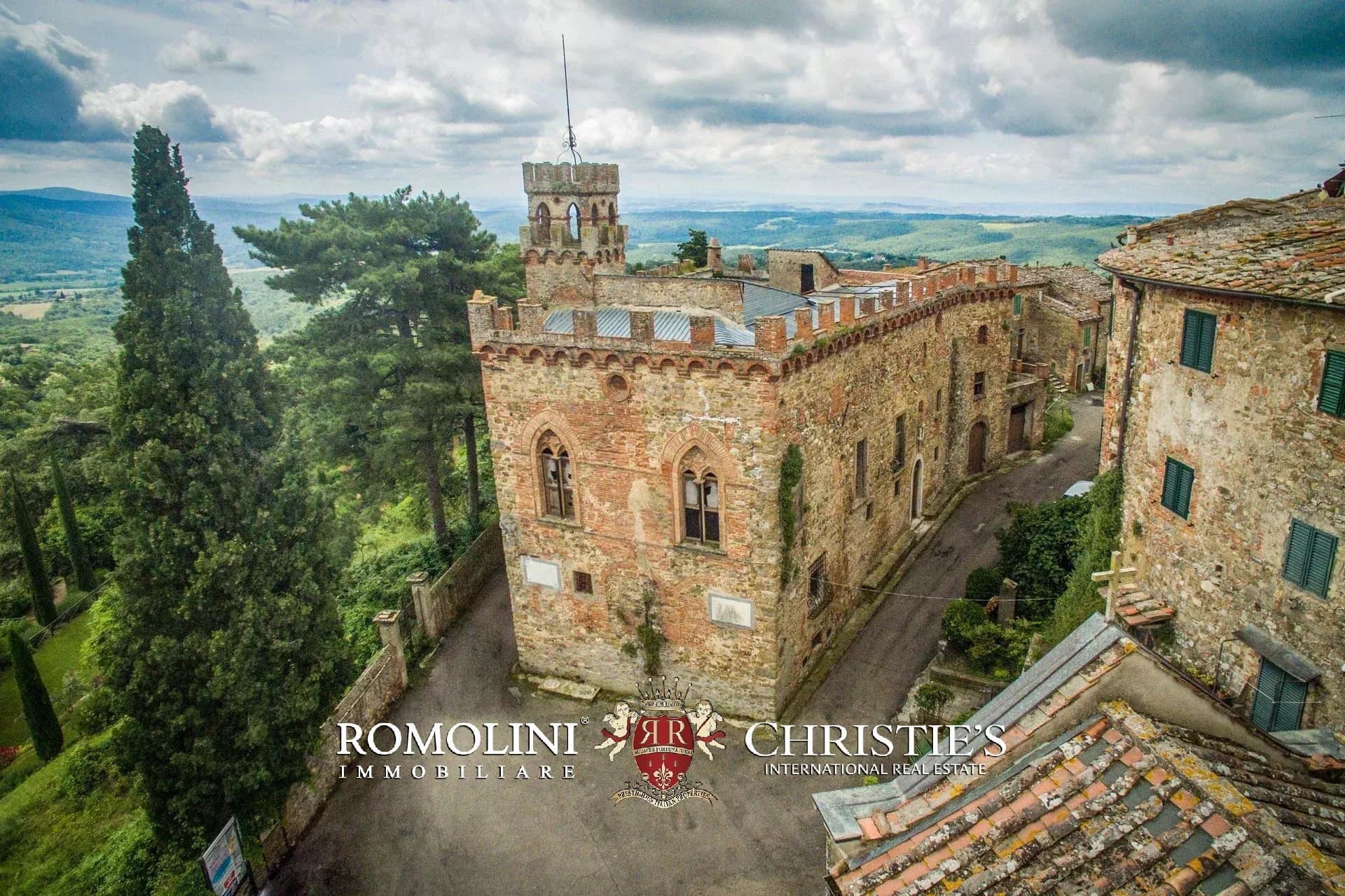 Restoration Opportunity for a 16th Century Castle in the Tuscan Countryside 5