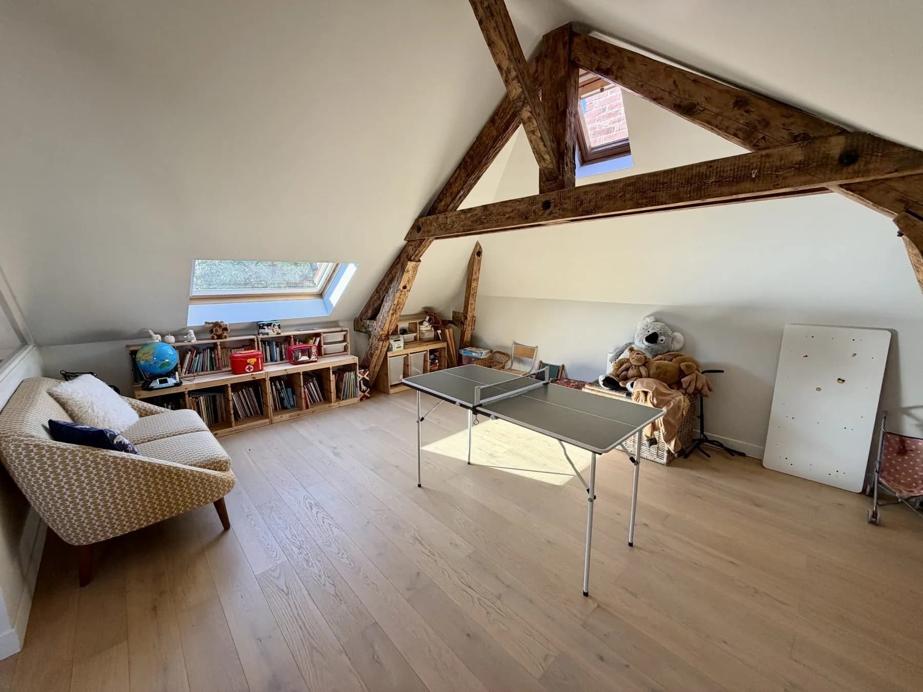 Charming Presbytery with Landscaped Park and Dependency 5