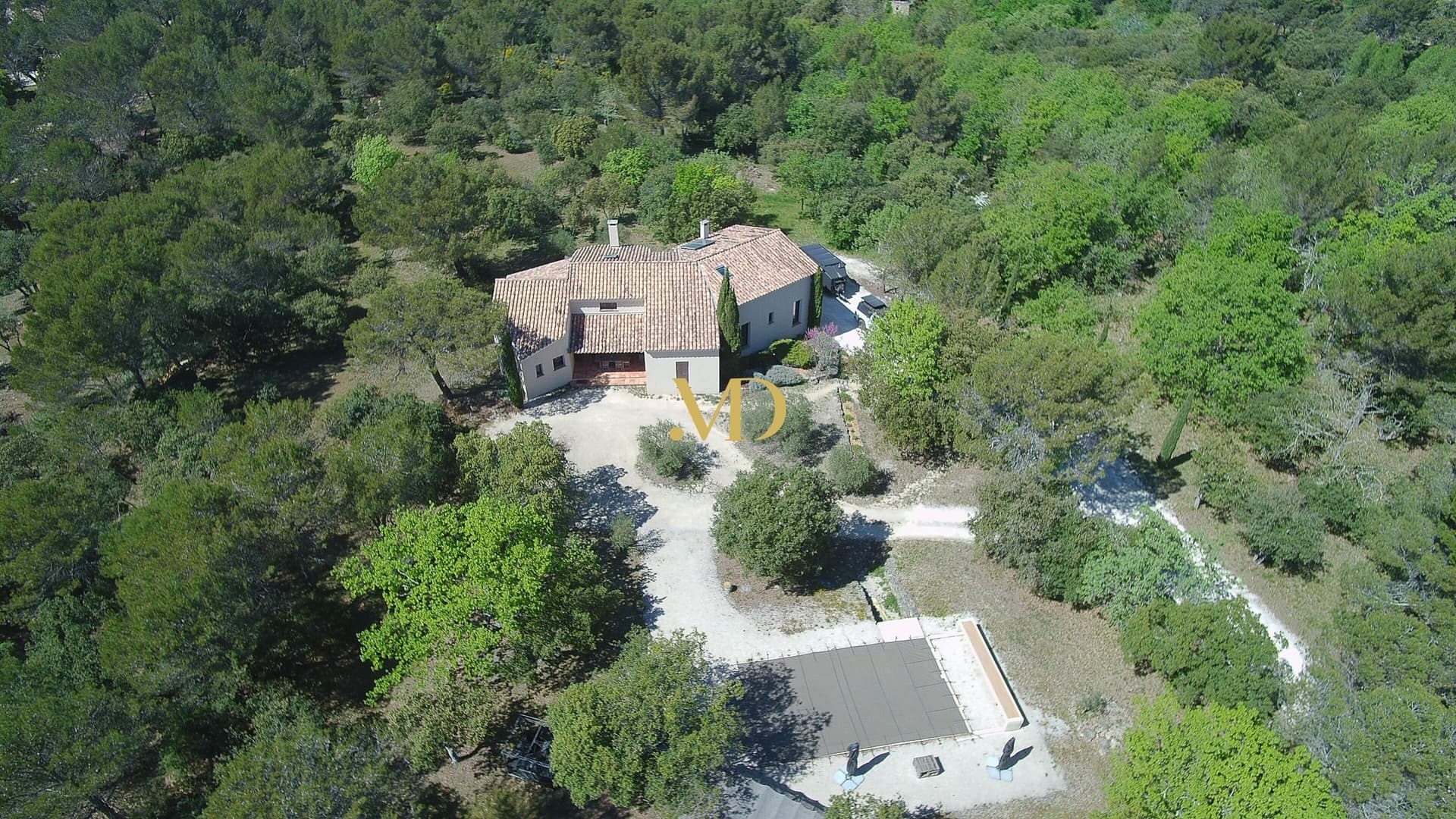 Spacious Maison With Pool In Mont Ventoux Regional Natural Park 4