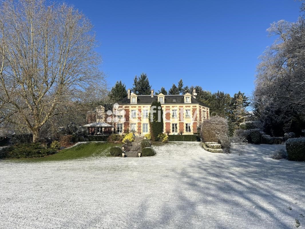 Castles for sale in Gouvieux
