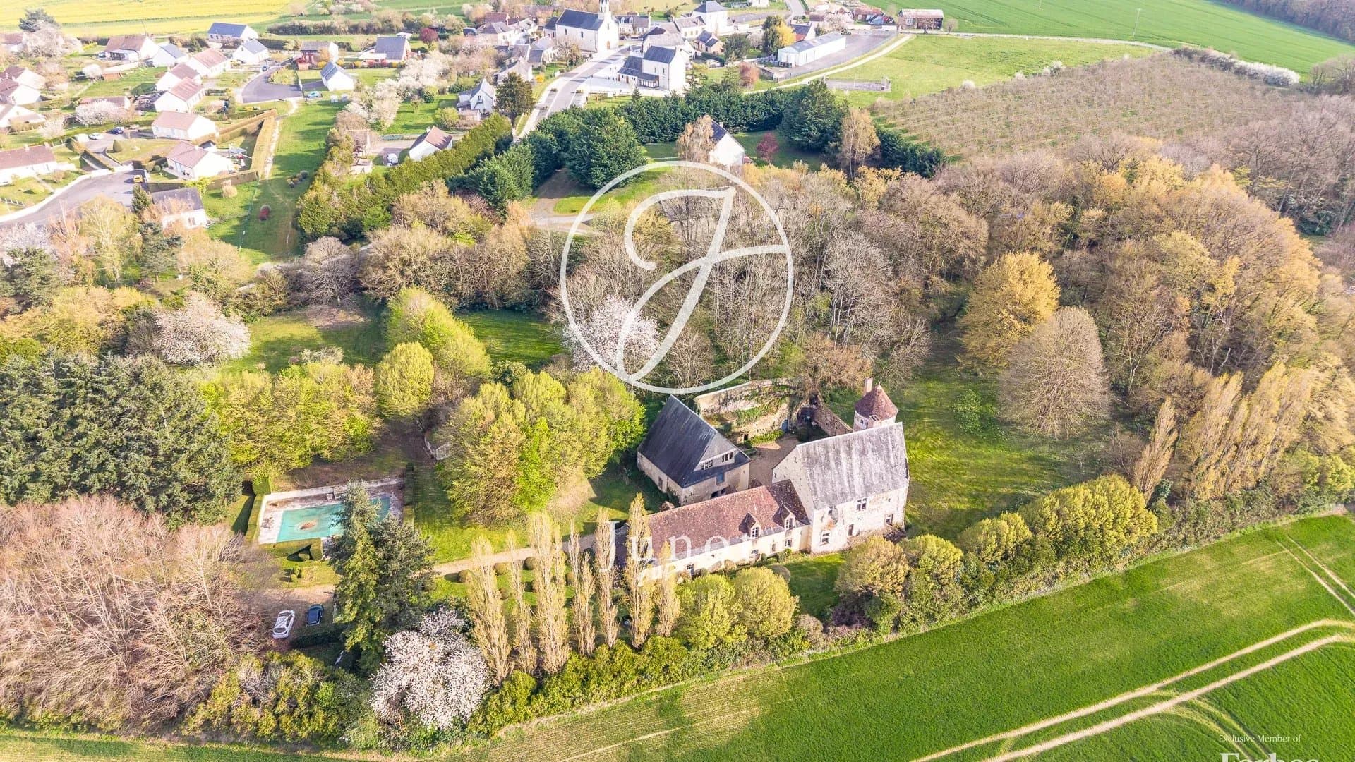 Historic Château with Medieval Tower and Swimming Pool 2
