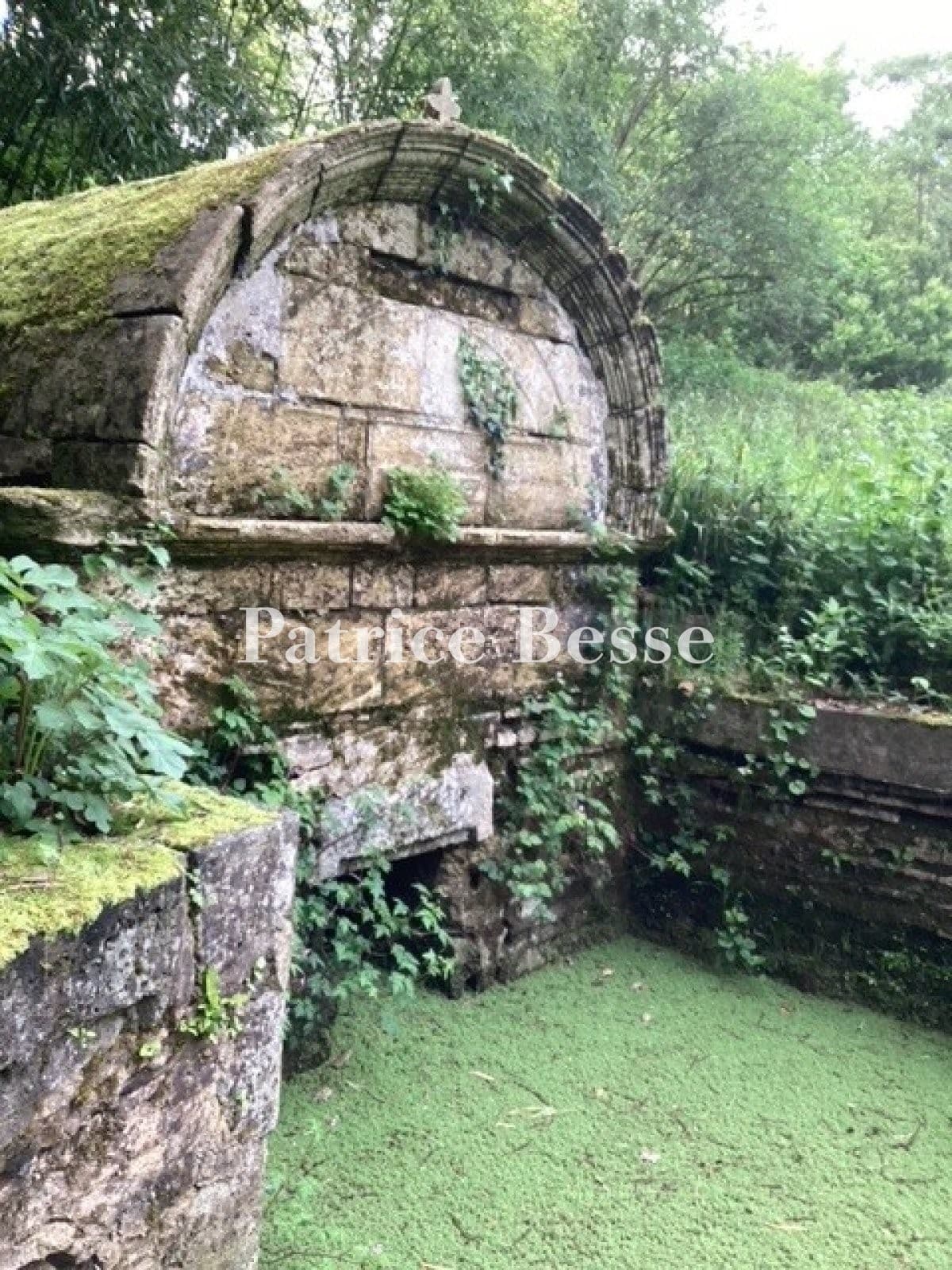 Charming 18th Century Castle With 4 Hectares Of Grounds 5