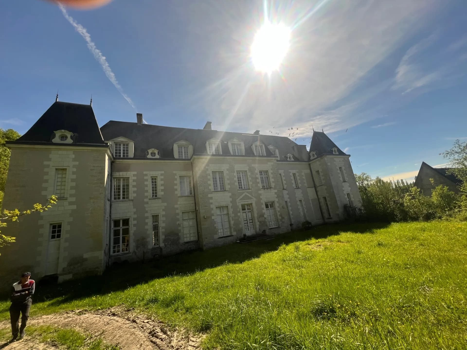 Elegant 17th Century Château with 8 Suites in 21 Hectare Park 2