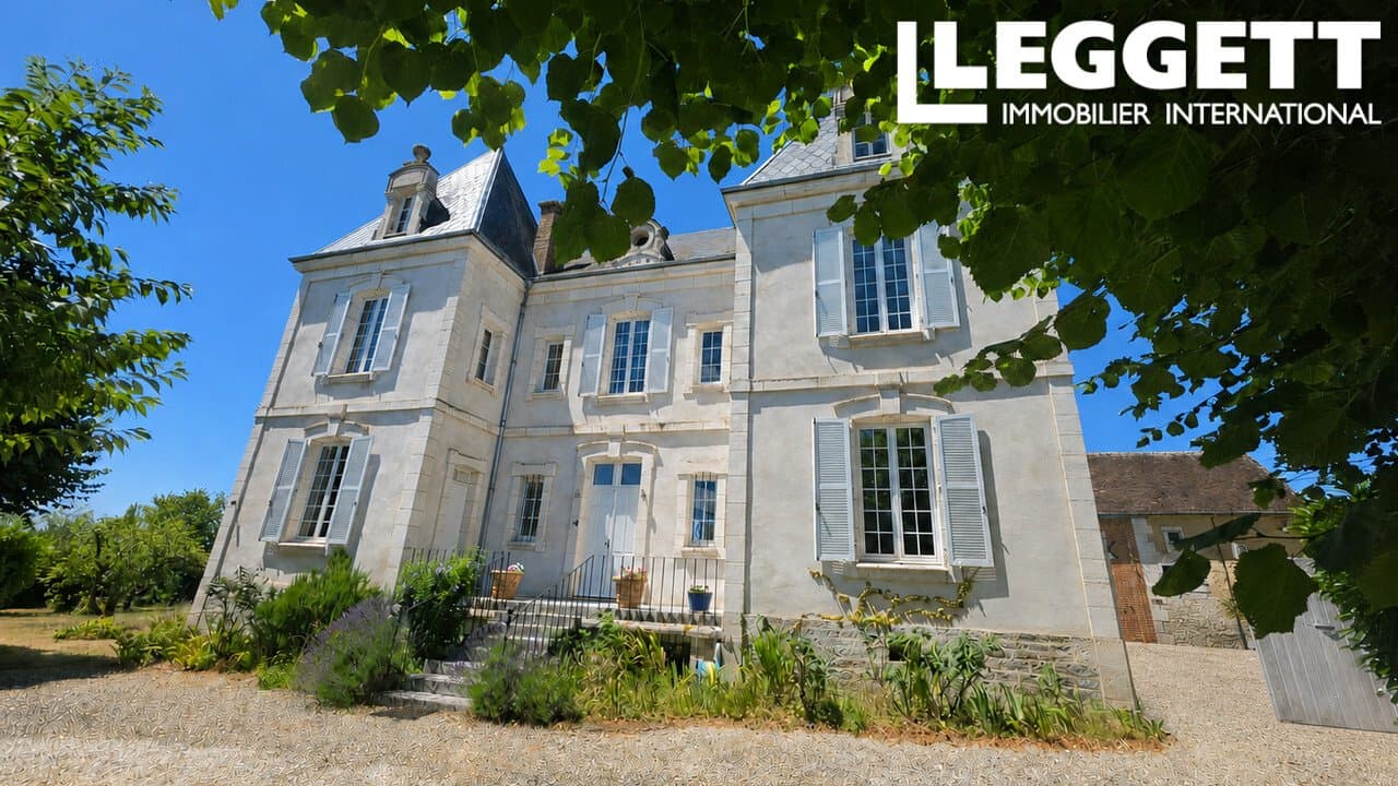 Elegant 19th Century Maison De Maître With Pool And Walled Garden