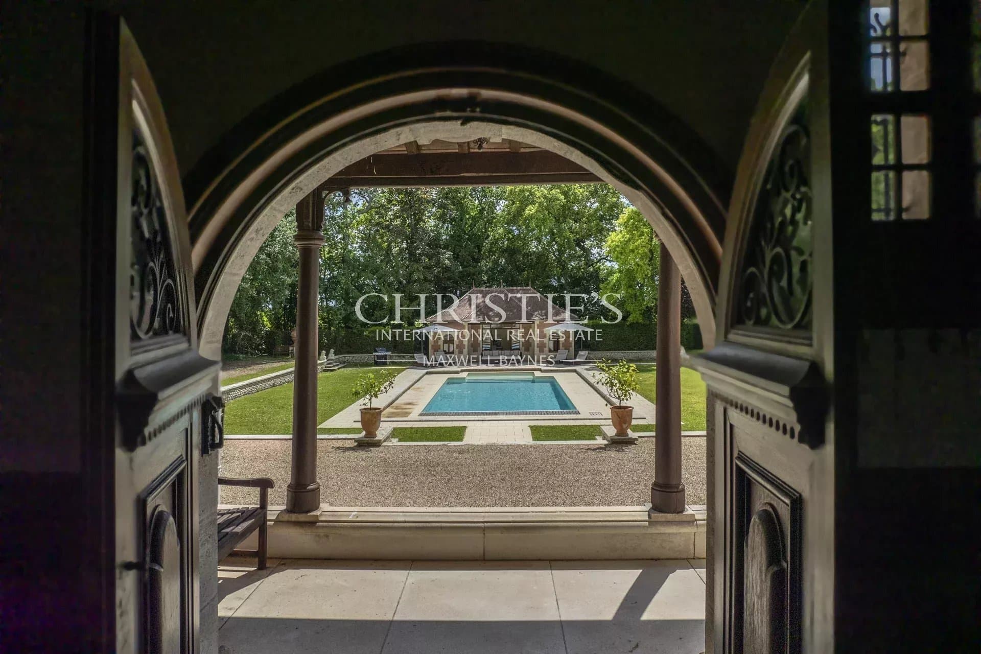 Stunning 19th Century Château With Heated Pool And Panoramic Views 3