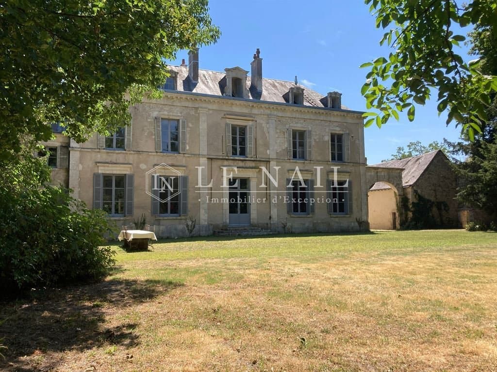 Elegant 18th Century Château With Guesthouse And Stables In The Brenne Region 3