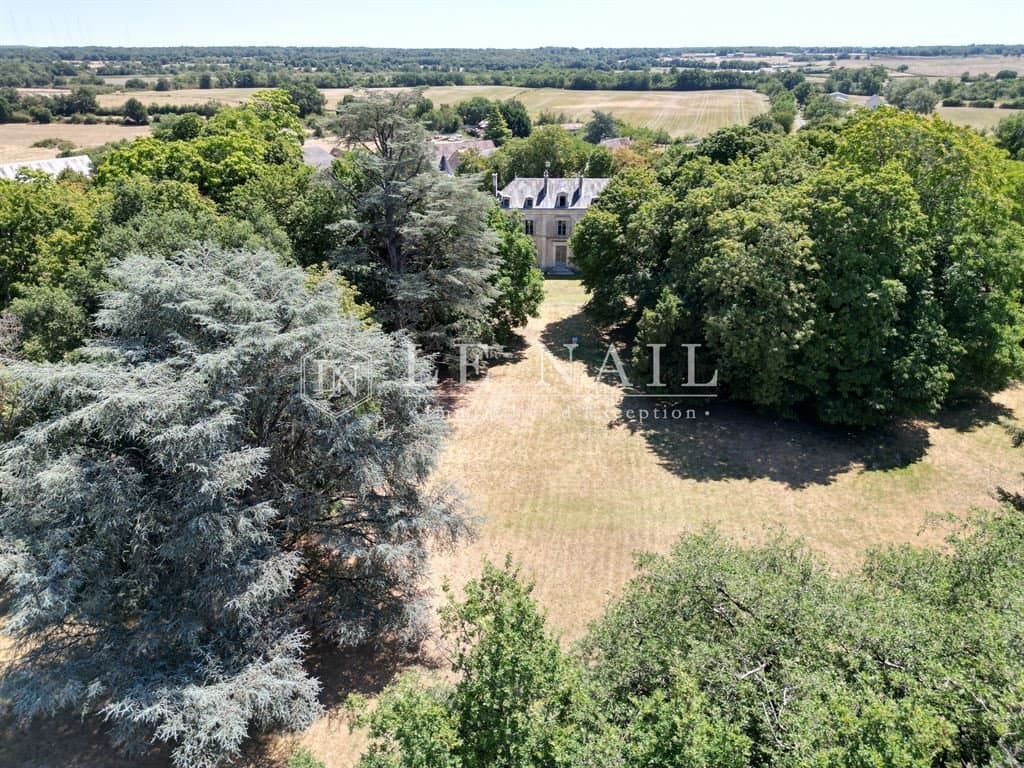 Elegant 18th Century Château With Guesthouse And Stables In The Brenne Region 4