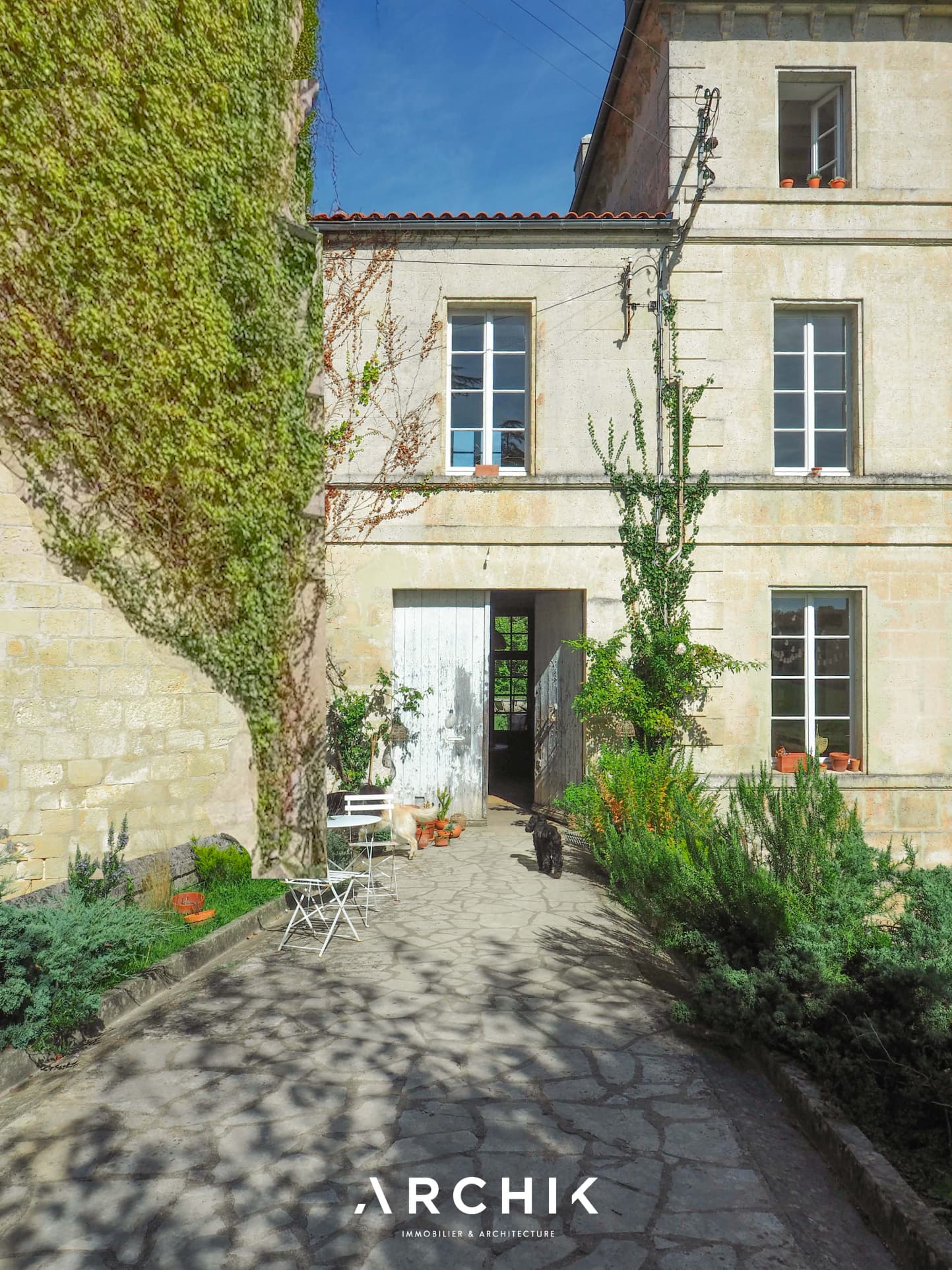 Château with Medieval Towers and Expansive Grounds 5