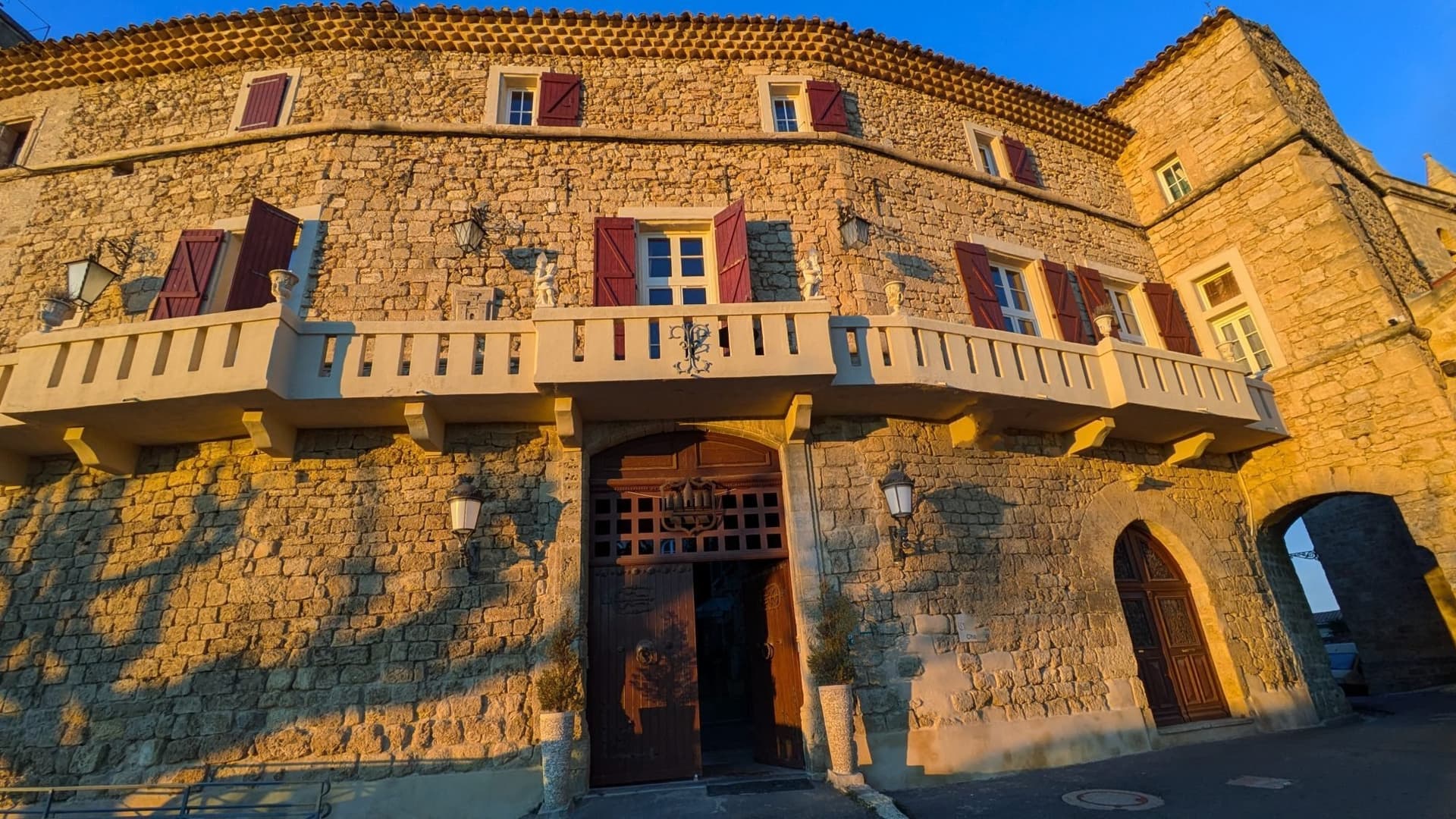 Stunning Medieval Château with Luxury Guesthouse Features — Château for sale in France