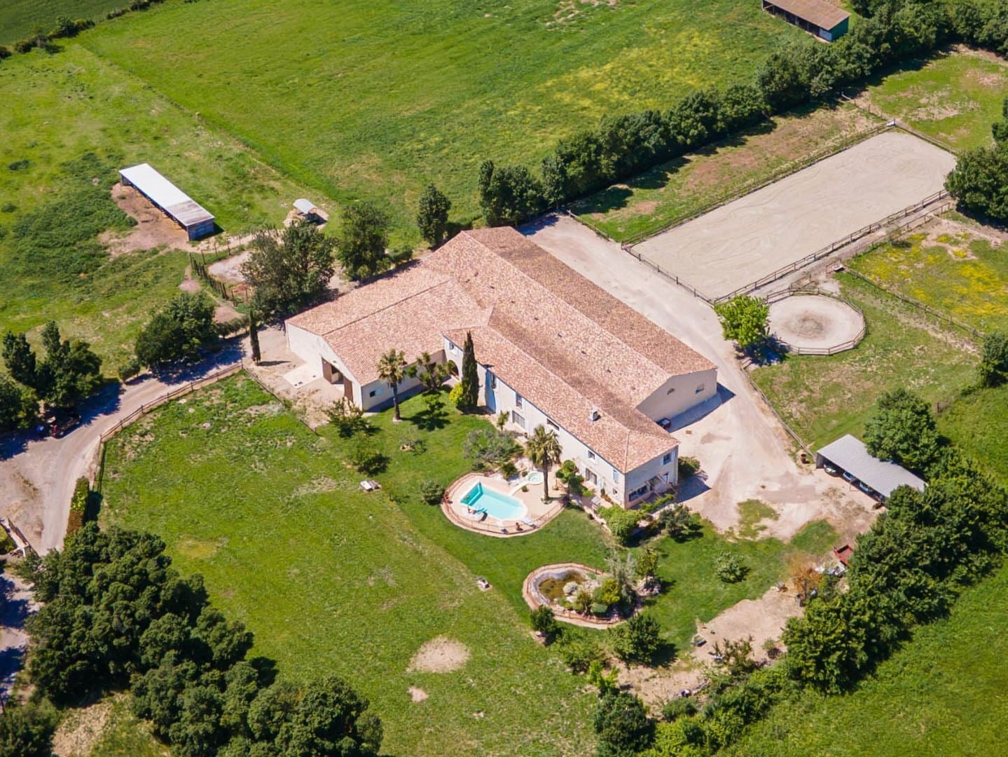 Elegant Equestrian Property With Extensive Facilities Near Montpellier 3