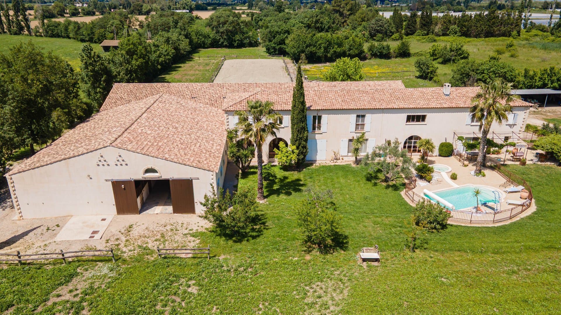 Elegant Equestrian Property With Extensive Facilities Near Montpellier 4