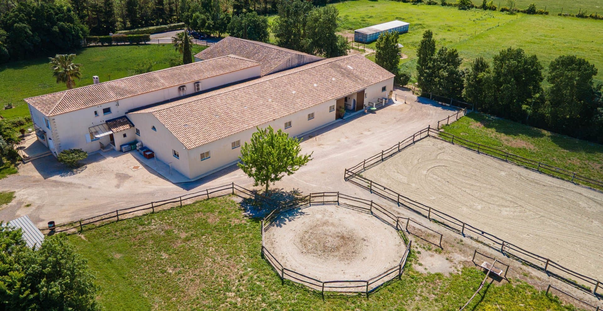 Elegant Equestrian Property With Extensive Facilities Near Montpellier 5