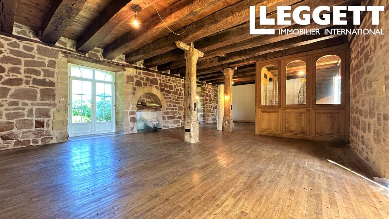 Renovated Luxury Property With Panoramic Views And Large Barn 5
