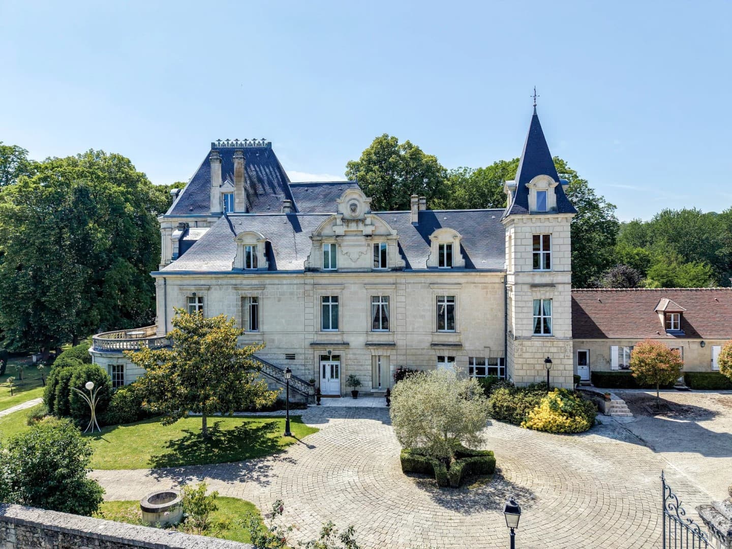 Elegant 19th Century Château with Indoor Pool and Expansive Grounds — Château for sale in Hauts-de-France, France