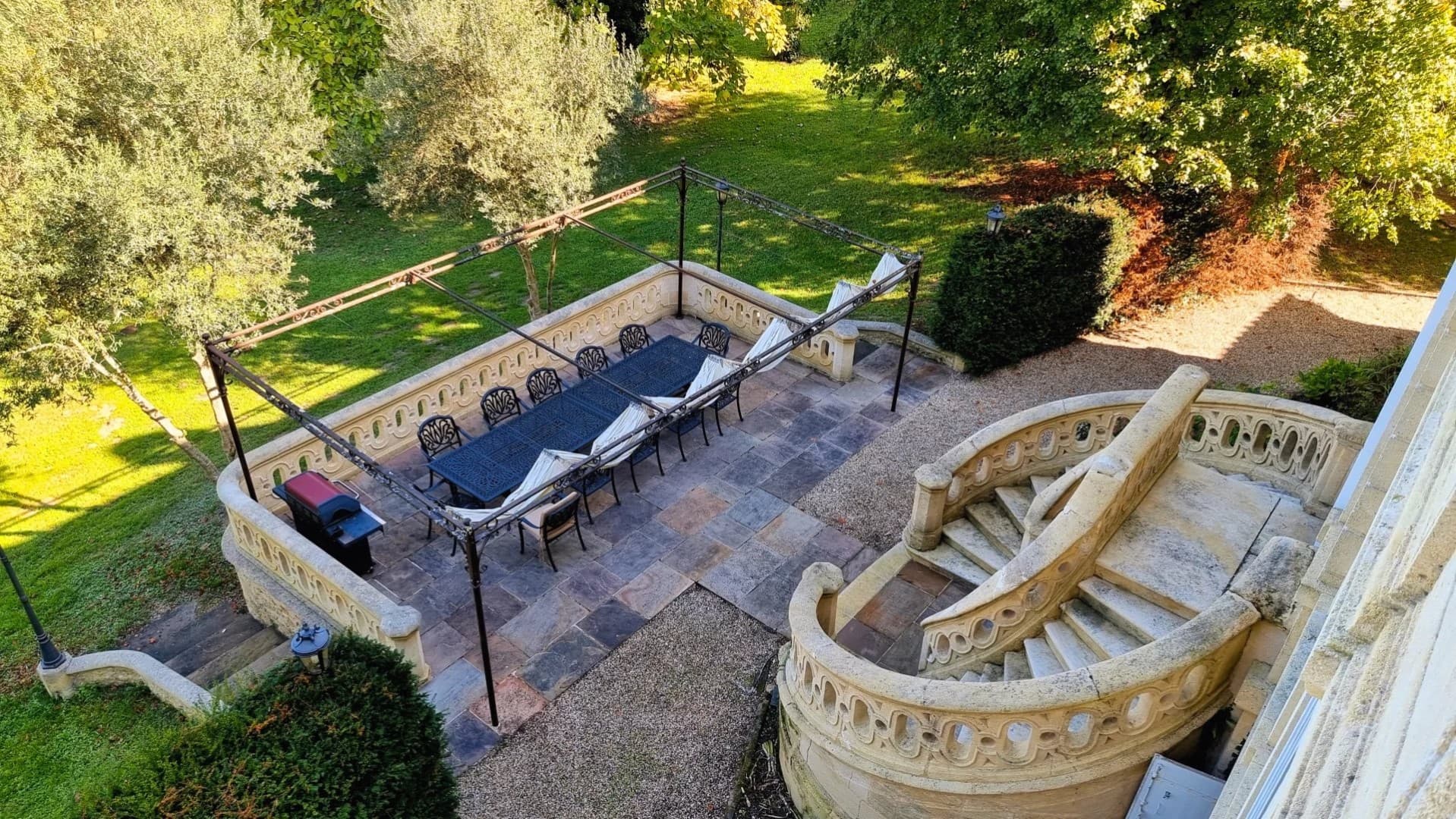 Elegant 19th Century Château With Pool And Gardens 4