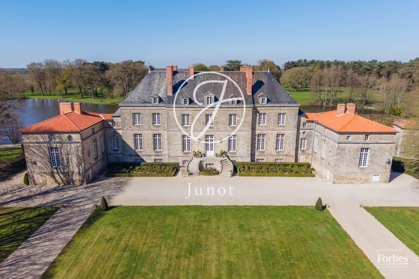 Historic 18th Century Château With Extensive Grounds And Unique Features — Château for sale in Vendée, France