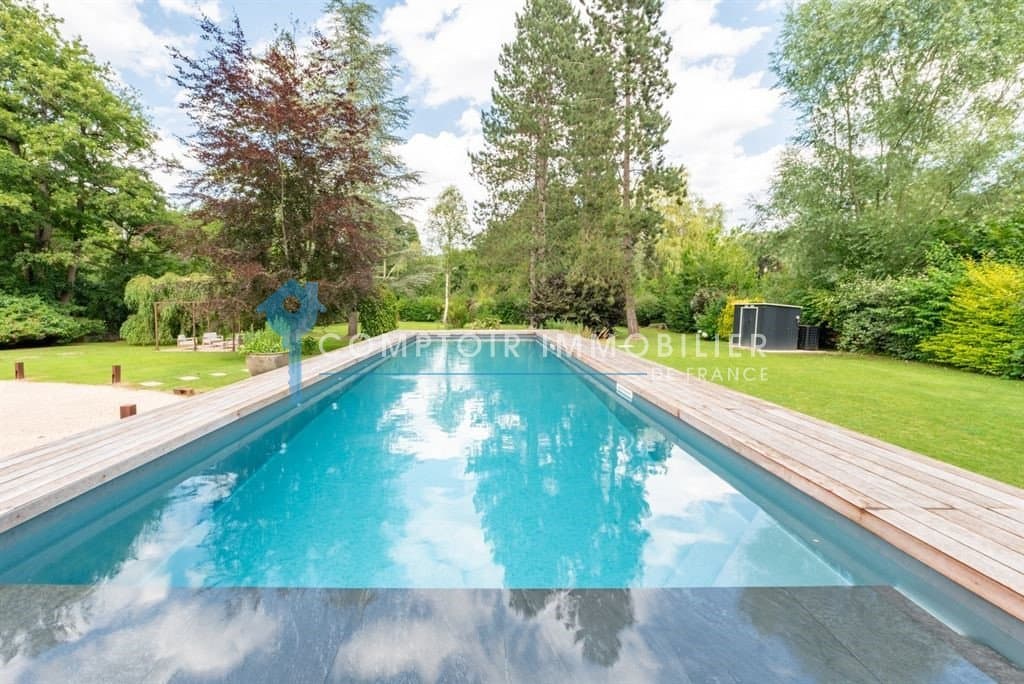 Stunning 15th Century Mill Set In A 2 Hectare Landscaped Park 5