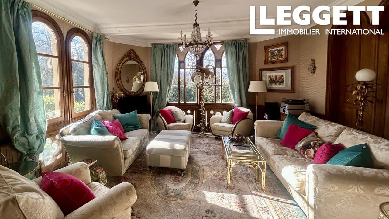 Gothic Château With Seven En Suite Bedrooms And Mature Gardens 4
