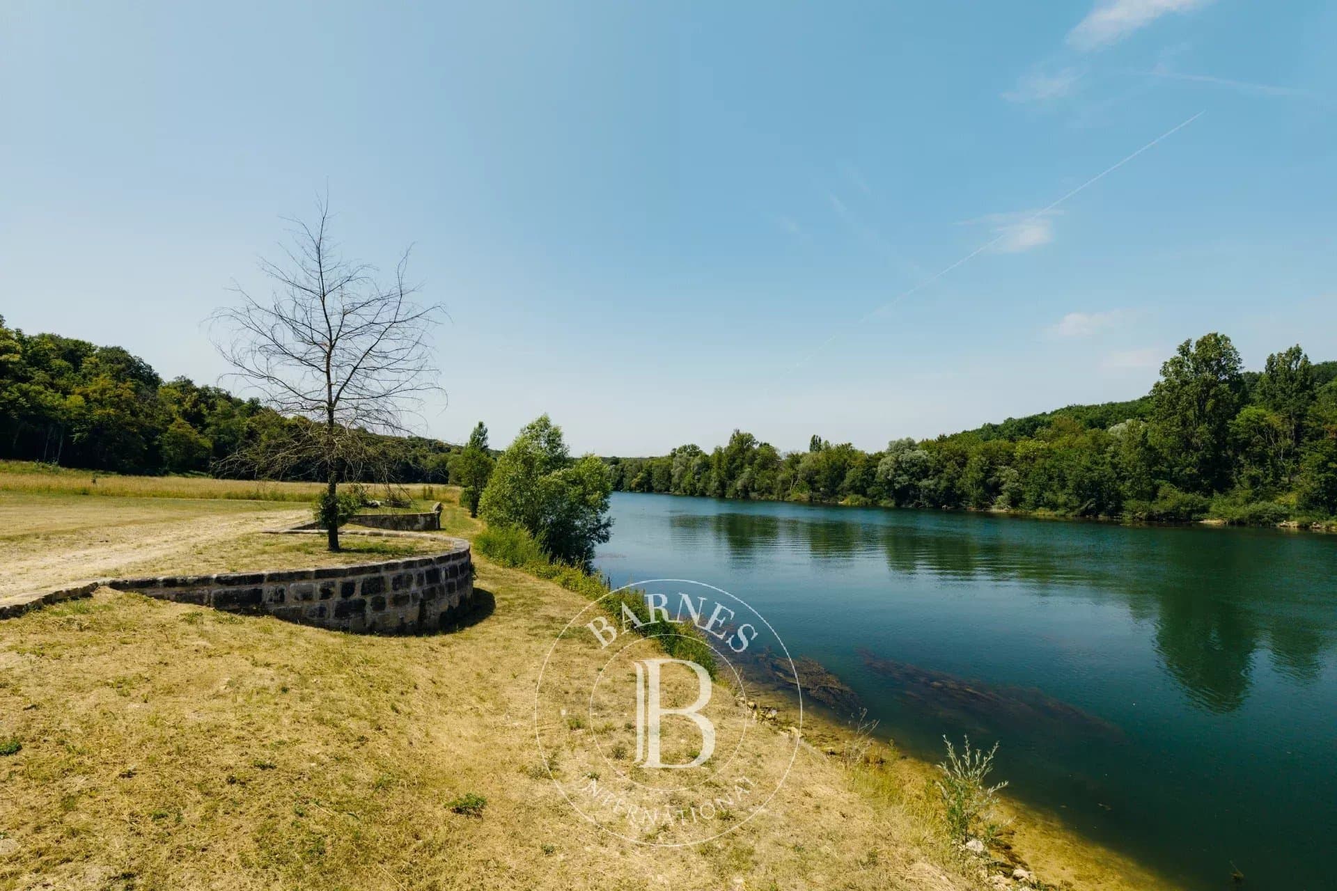 Exceptional 17th Century Château With 30 Hectares And Stunning Views 2
