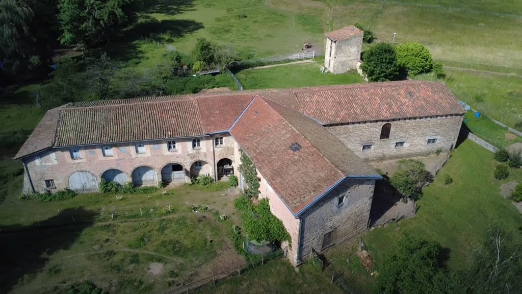 Charming 17th Century Castle with Balcony and Terrace 2