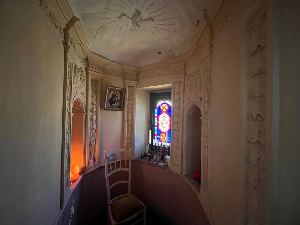 Charming 17th Century Castle with Balcony and Terrace 4