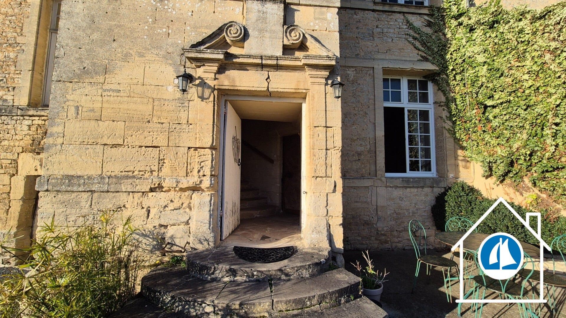 Historic Château With 4 Bedrooms And Expansive Grounds — Château for sale in Normandy, France