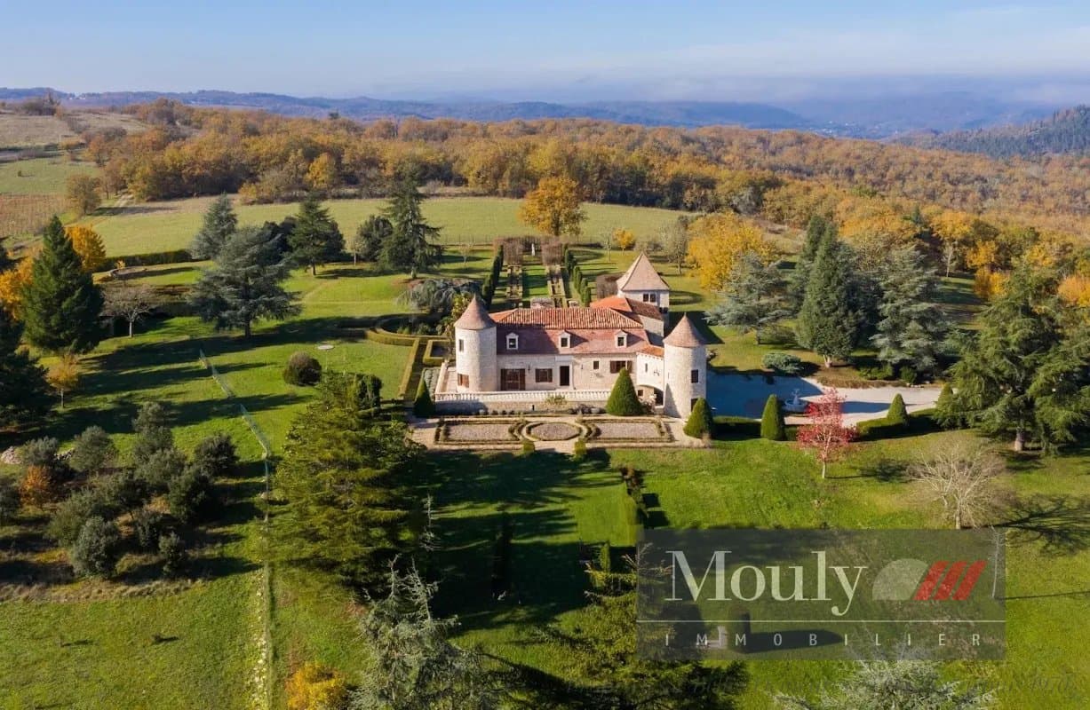 Idyllic Château With Guest House And Pool Set In 17 Hectares Of Landscaped Park 4