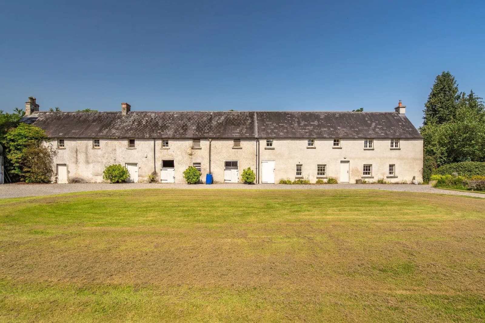 Exceptional Country Estate with Equestrian Facilities and 720 Acres