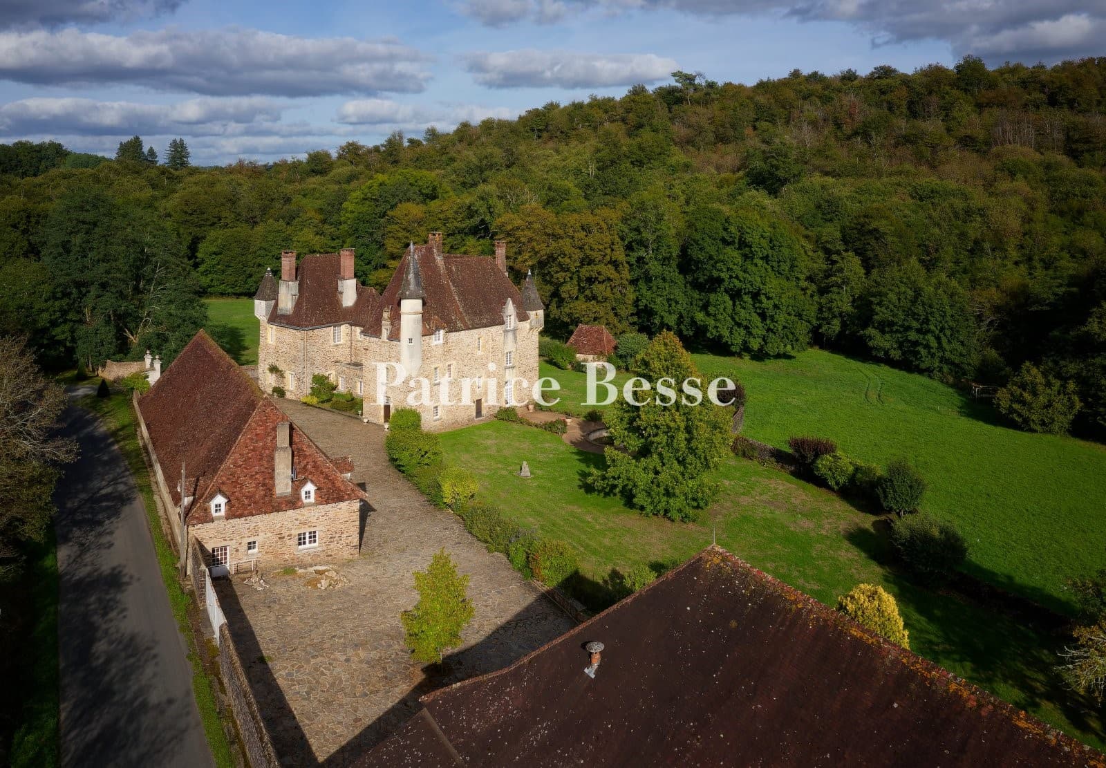 Renovated Château Set Within 28 Hectares of Bucolic Grounds 3