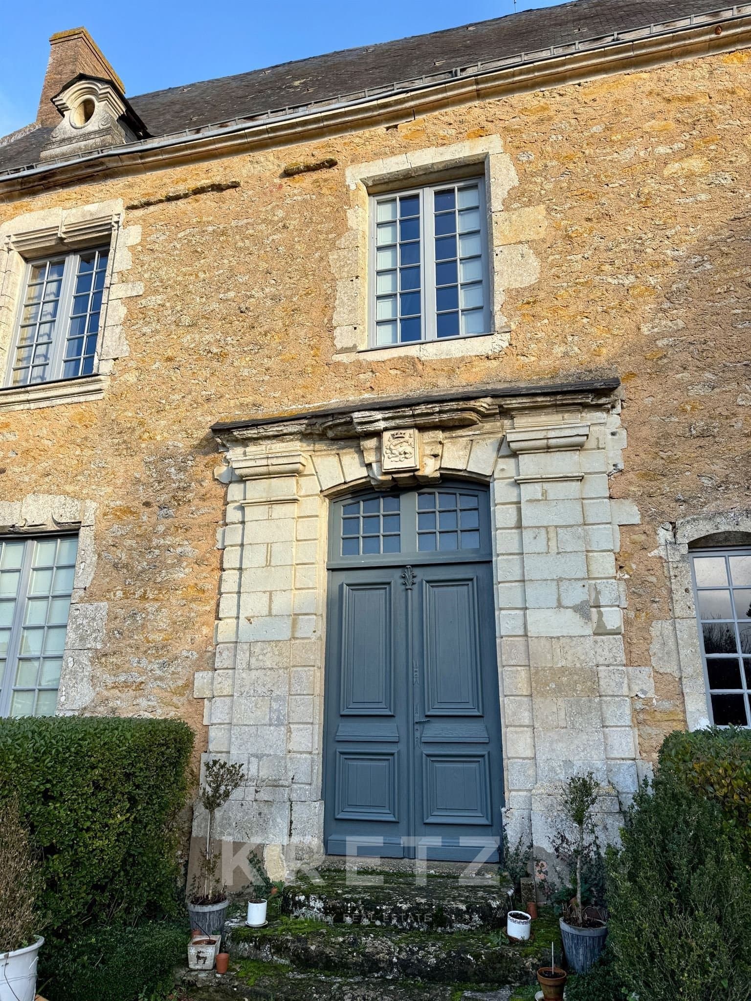Historic 16th Century Manor House With 5 Bedrooms And 9.1 Acres Of Parkland 4