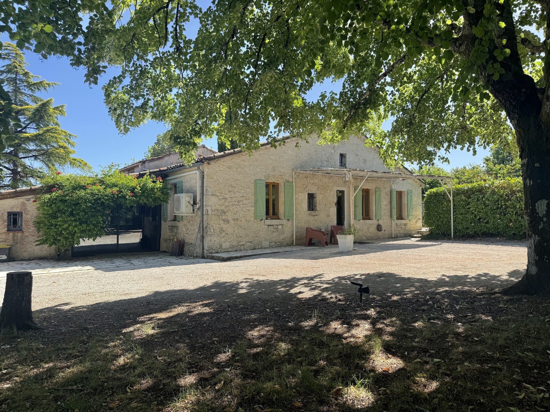 Eco-Responsible Estate With Four Independent Dwellings And 6 Hectares — in Tarn-et-Garonne, Occitanie