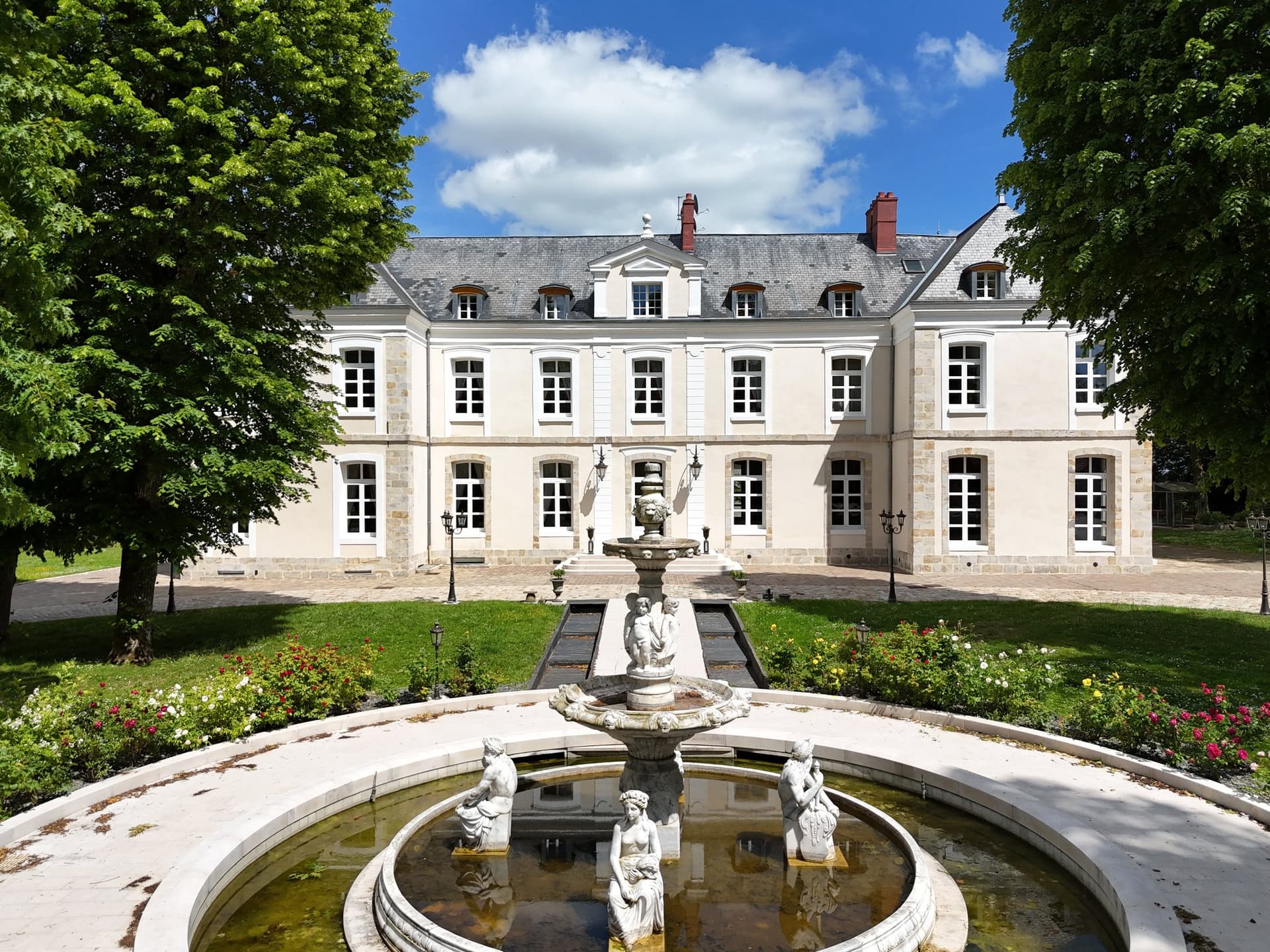 Elegant 18th Century Château With Pool And 2 Hectares Near Provins 2