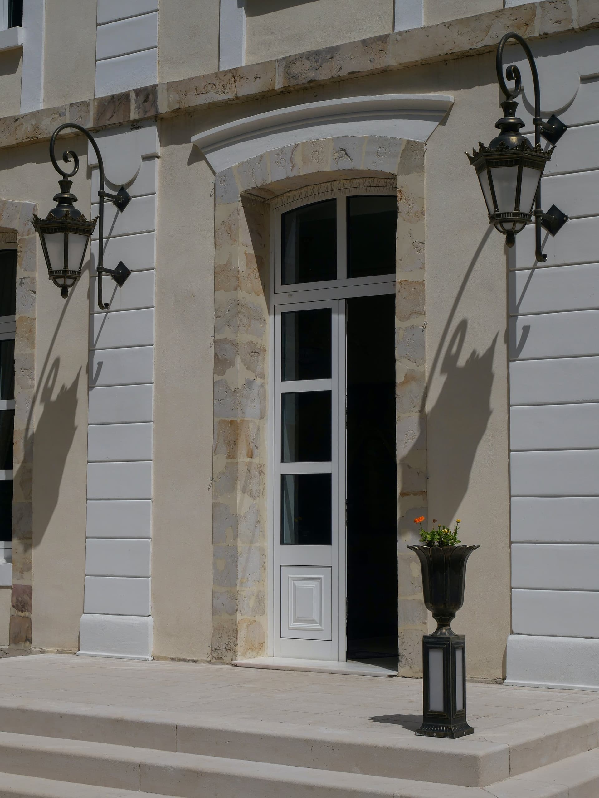 Elegant 18th Century Château With Pool And 2 Hectares Near Provins 3