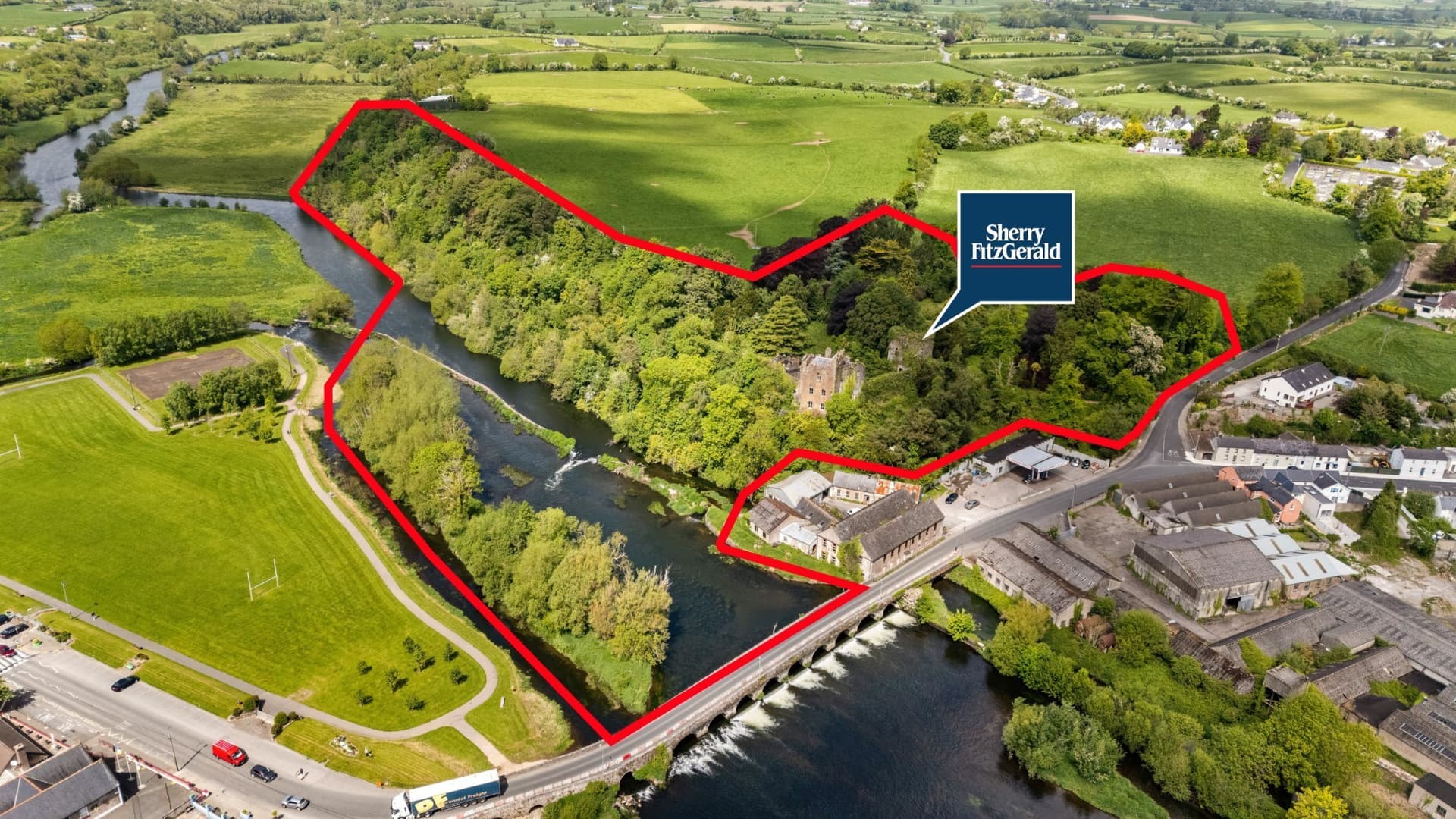 Ardfinnan Castle 400 Sqm 5 Bedrooms 5
