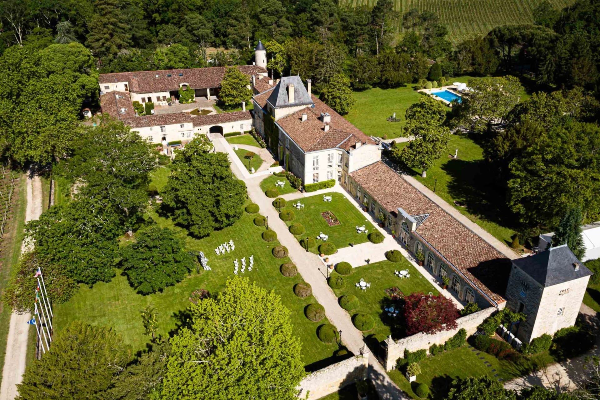 Exceptional Château With Vineyard And Hospitality Facilities 2
