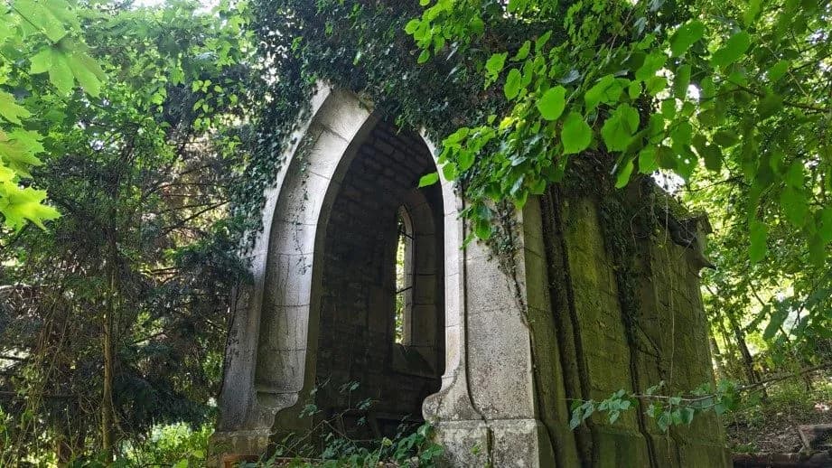 Exceptional 18th Century Castle With Private Chapel And 10 Hectares Of Parkland 4