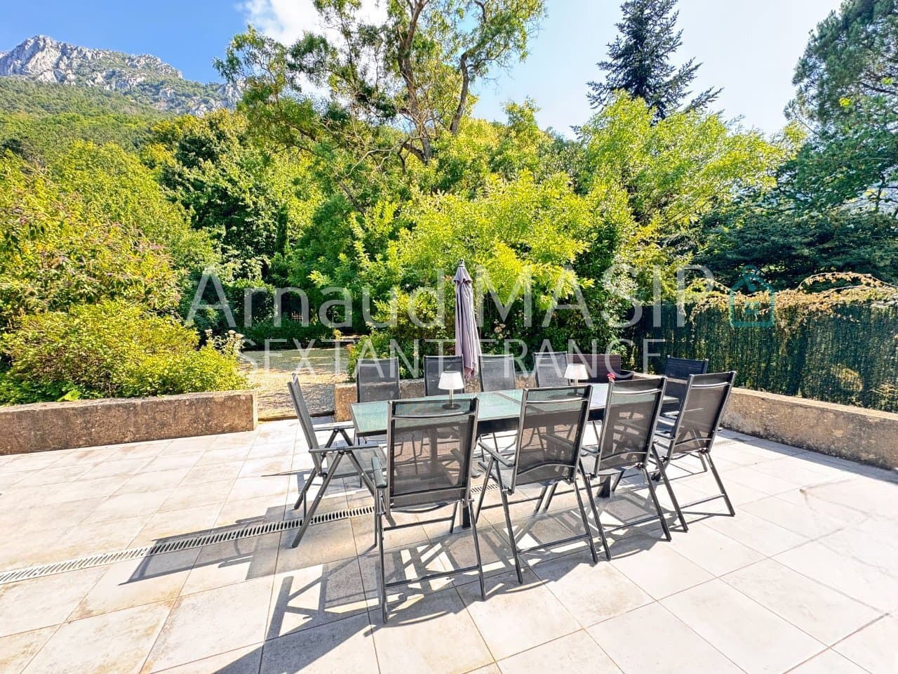 Stunning 19th Century Villa With Pool And Castle View 4
