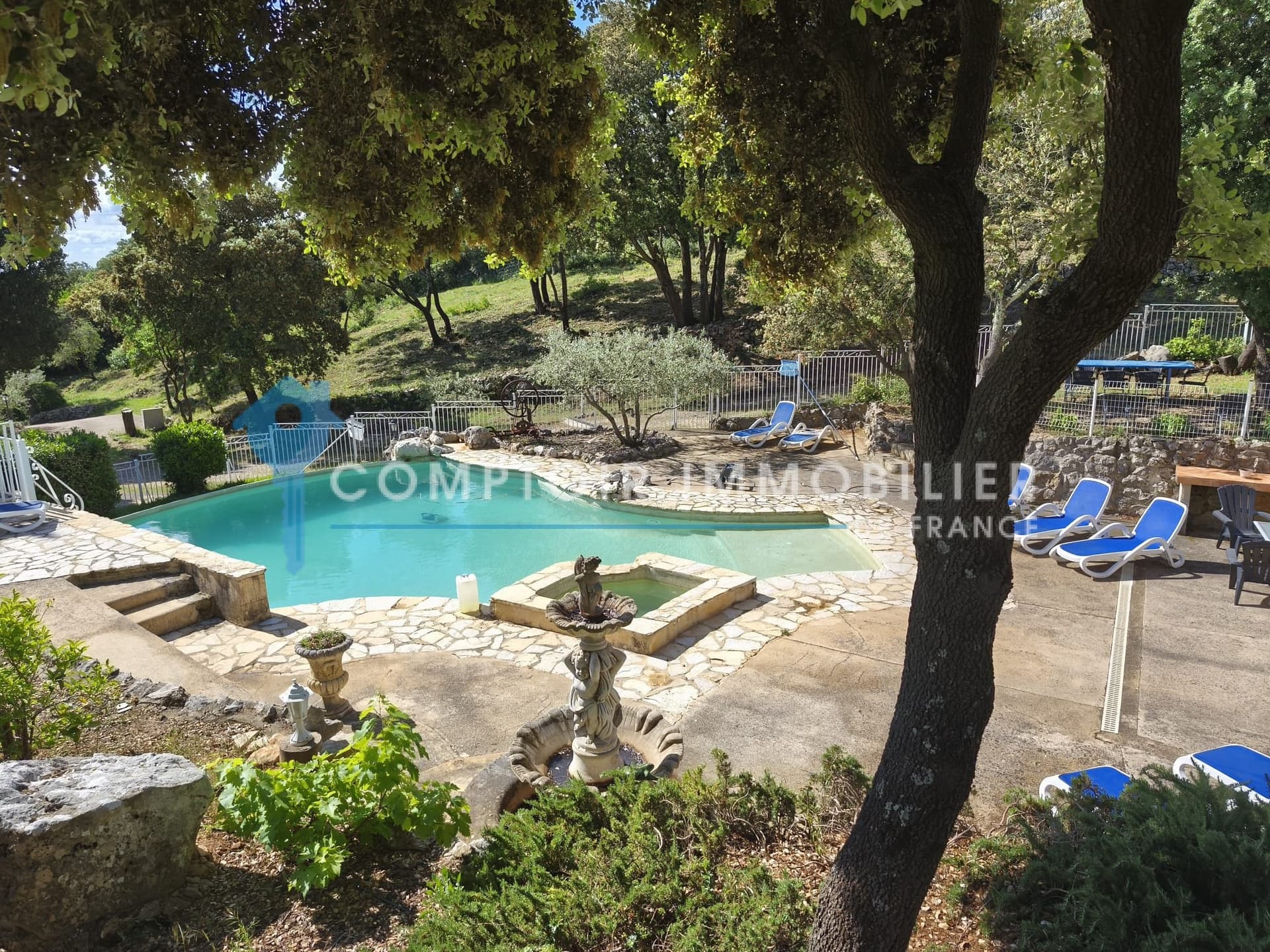 Charming Farmhouse With Infinity Pool And Caretaker's House 5