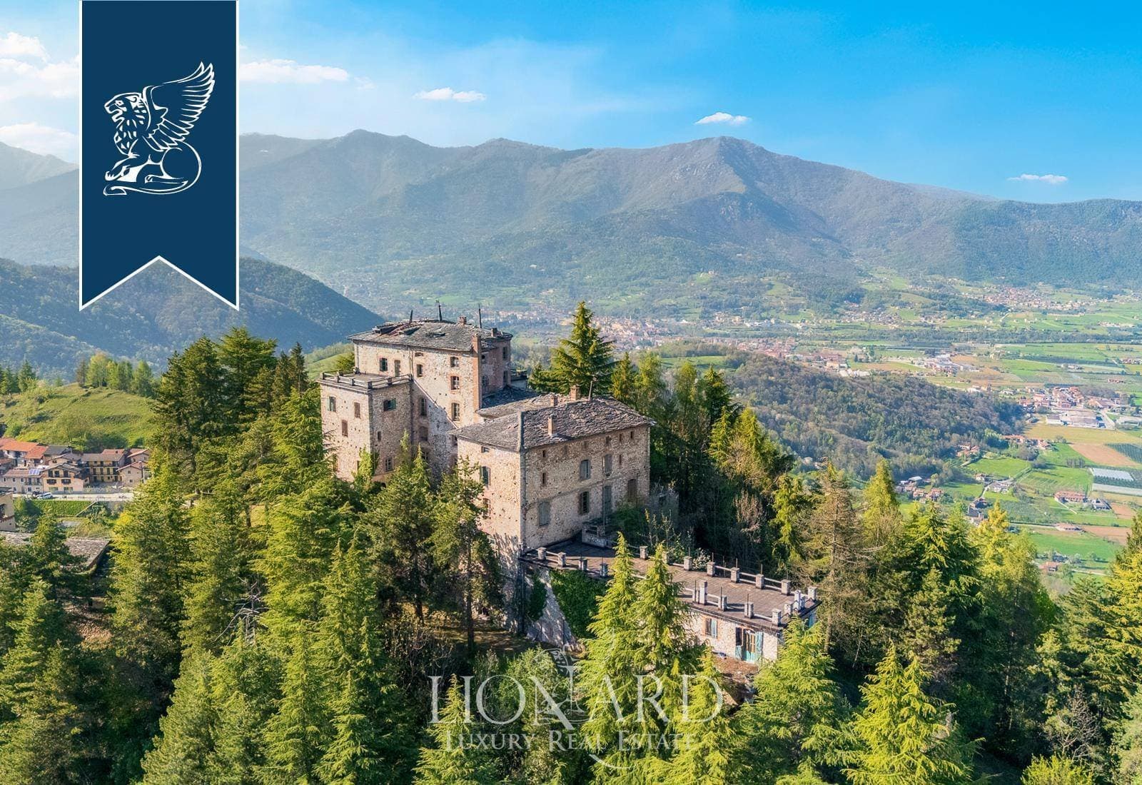 Historic Medieval Castle With Panoramic Views In The Alps 4